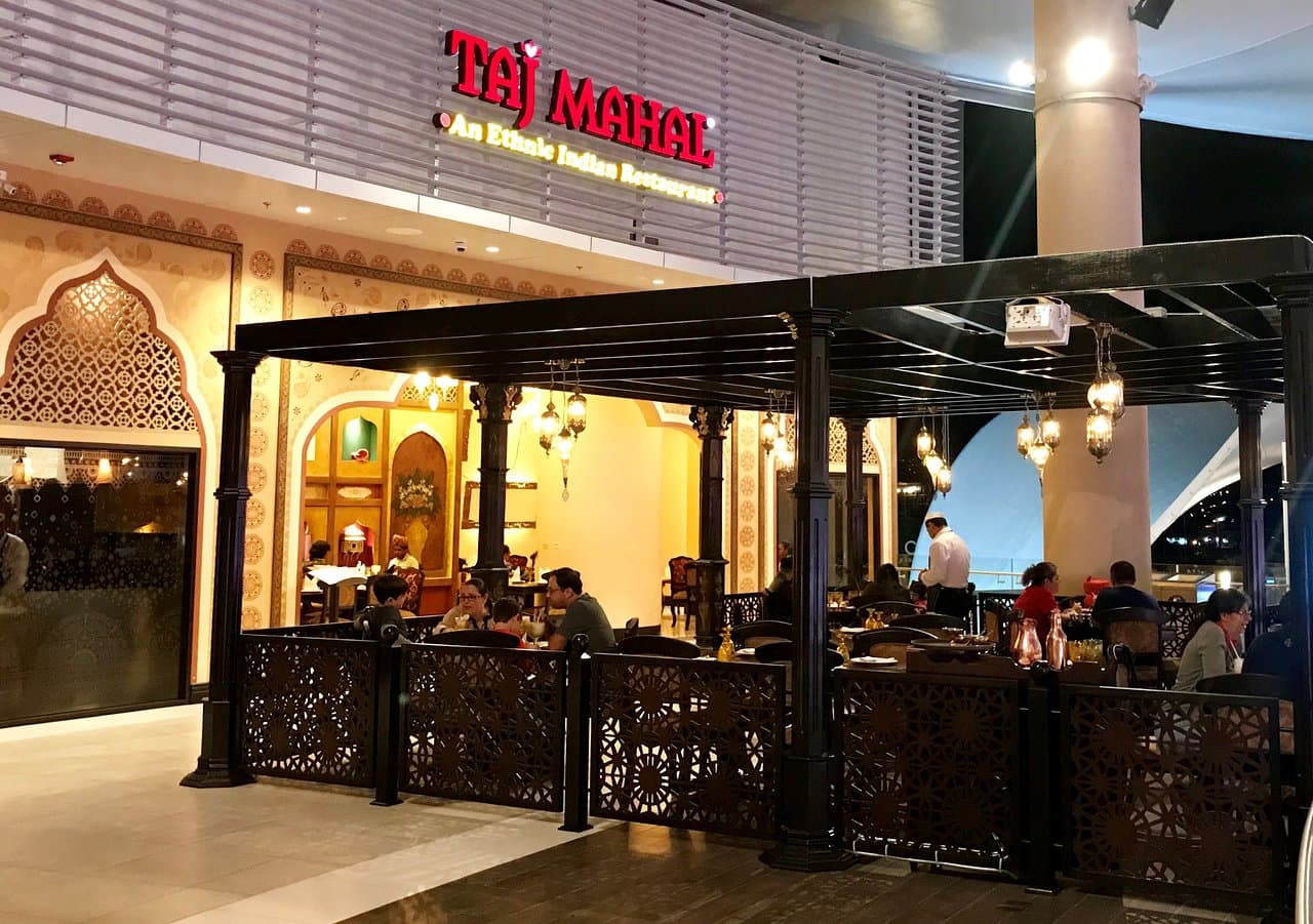 Taj Mahal Express fast food in Damascus